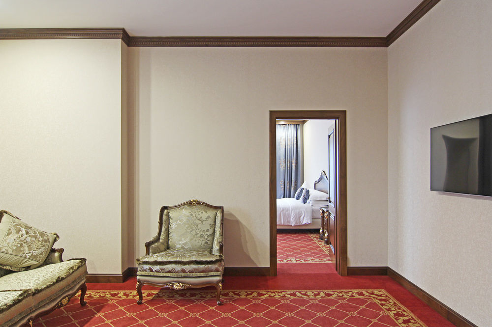 Orion Hotel Bishkek Exterior photo A suite at the hotel