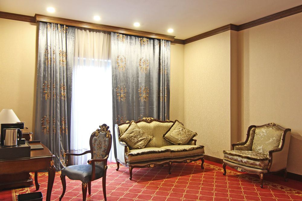 Orion Hotel Bishkek Exterior photo A suite at the hotel