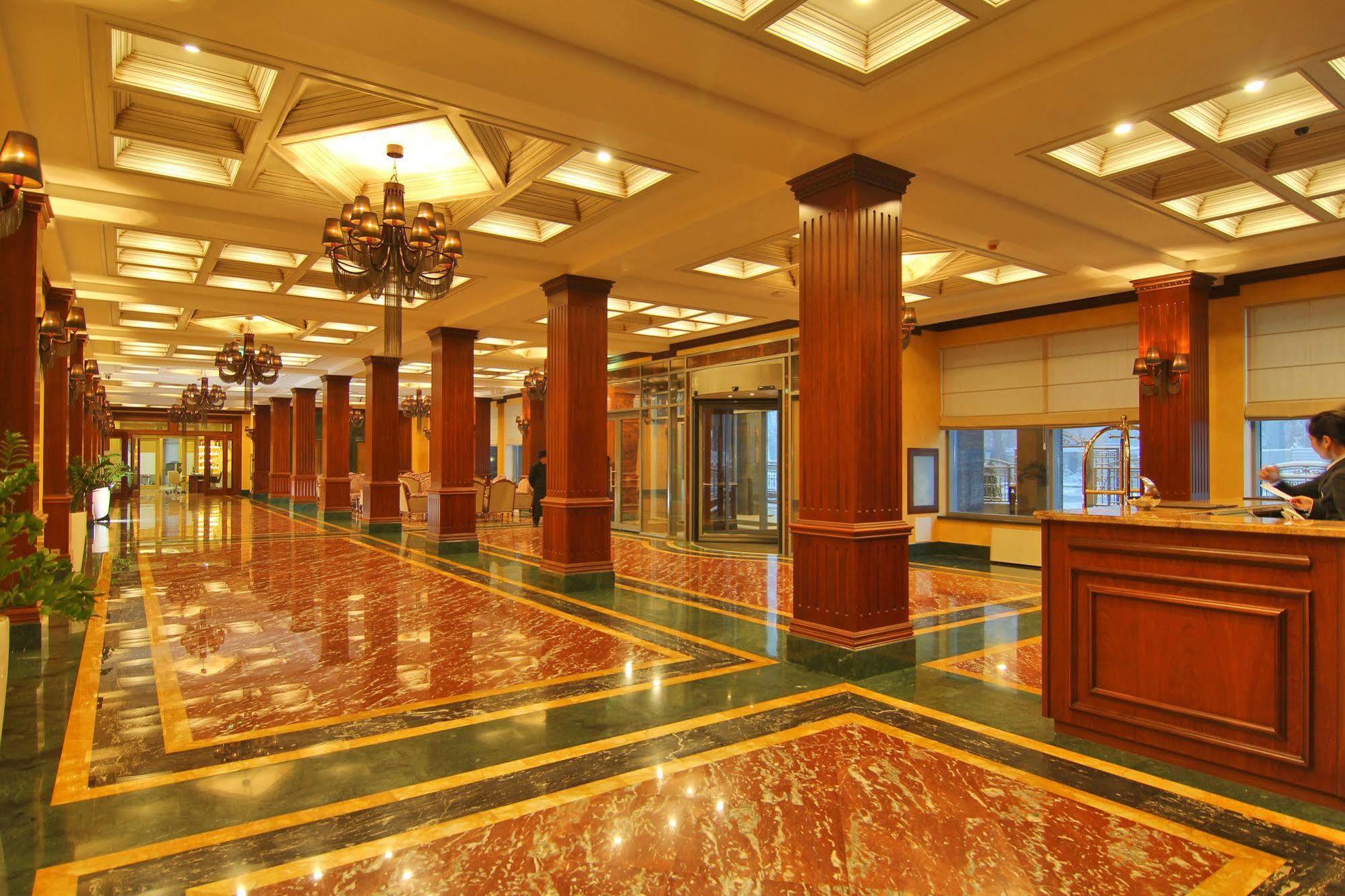 Orion Hotel Bishkek Exterior photo Lobby